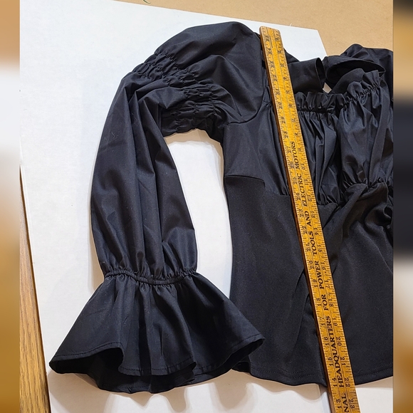 Scarlet Darkness Peasant Blouse - Picture 5 of 14